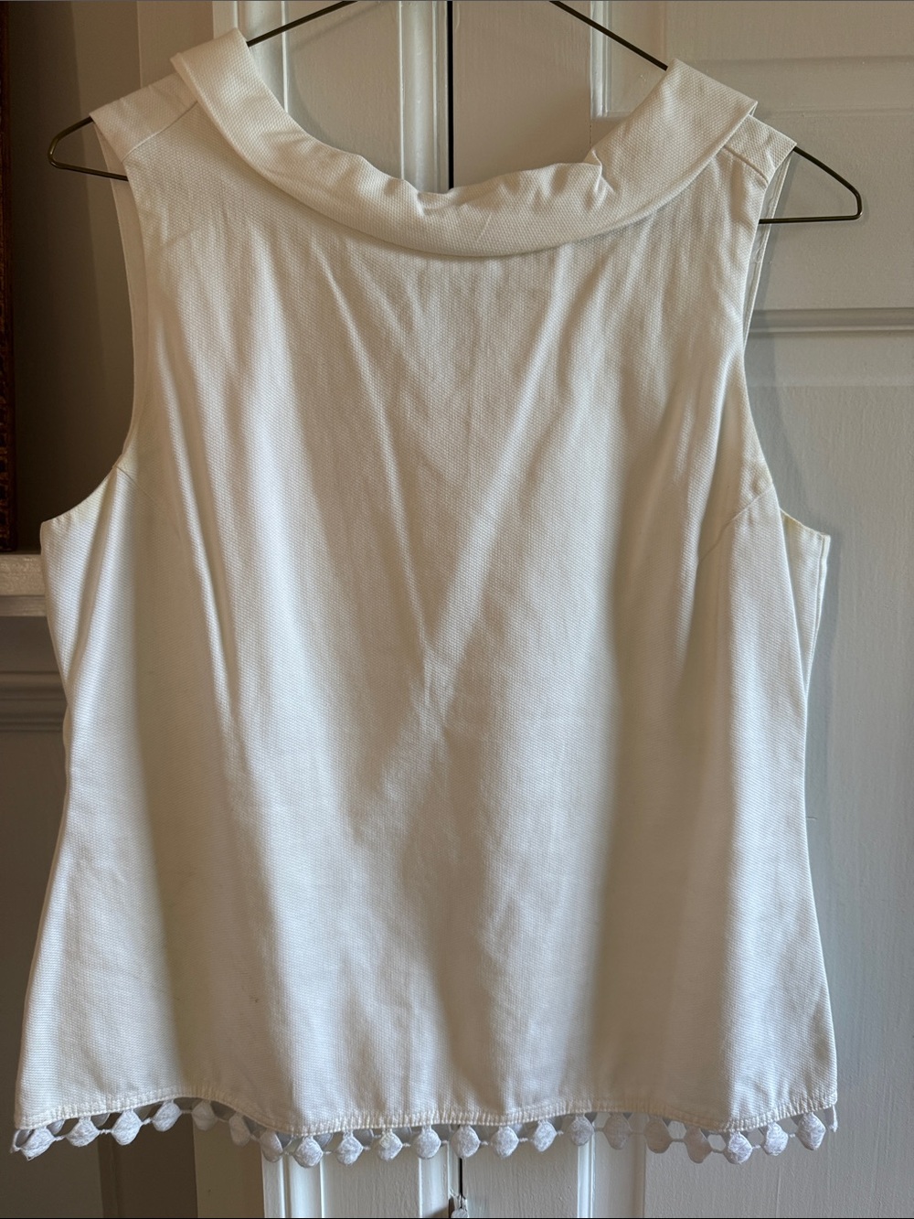 Ann Taylor White Sleeveless Pom-Hem Camisole